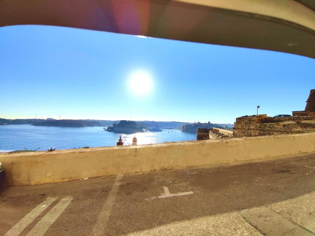 Tide 21 Savynomad Harbour Residences Valletta Bagian luar foto